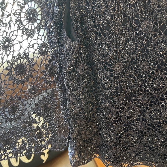 Carmen Marc Valvo Cardigan Set! - Picture 4 of 7